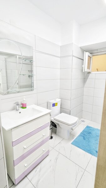 Bulevardul Unirii, 2 Camere 83 mp, Refacut Total de la Placa, AC