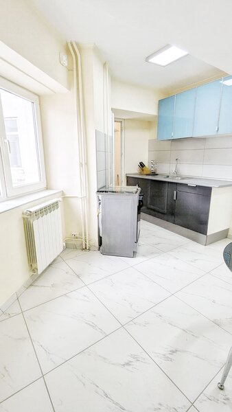 Bulevardul Unirii, 2 Camere 83 mp, Refacut Total de la Placa, AC